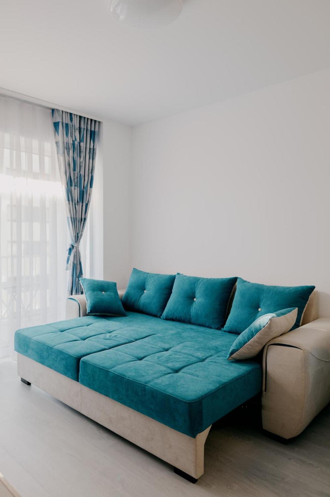 Royal Blue Property Орадеа Екстериор снимка