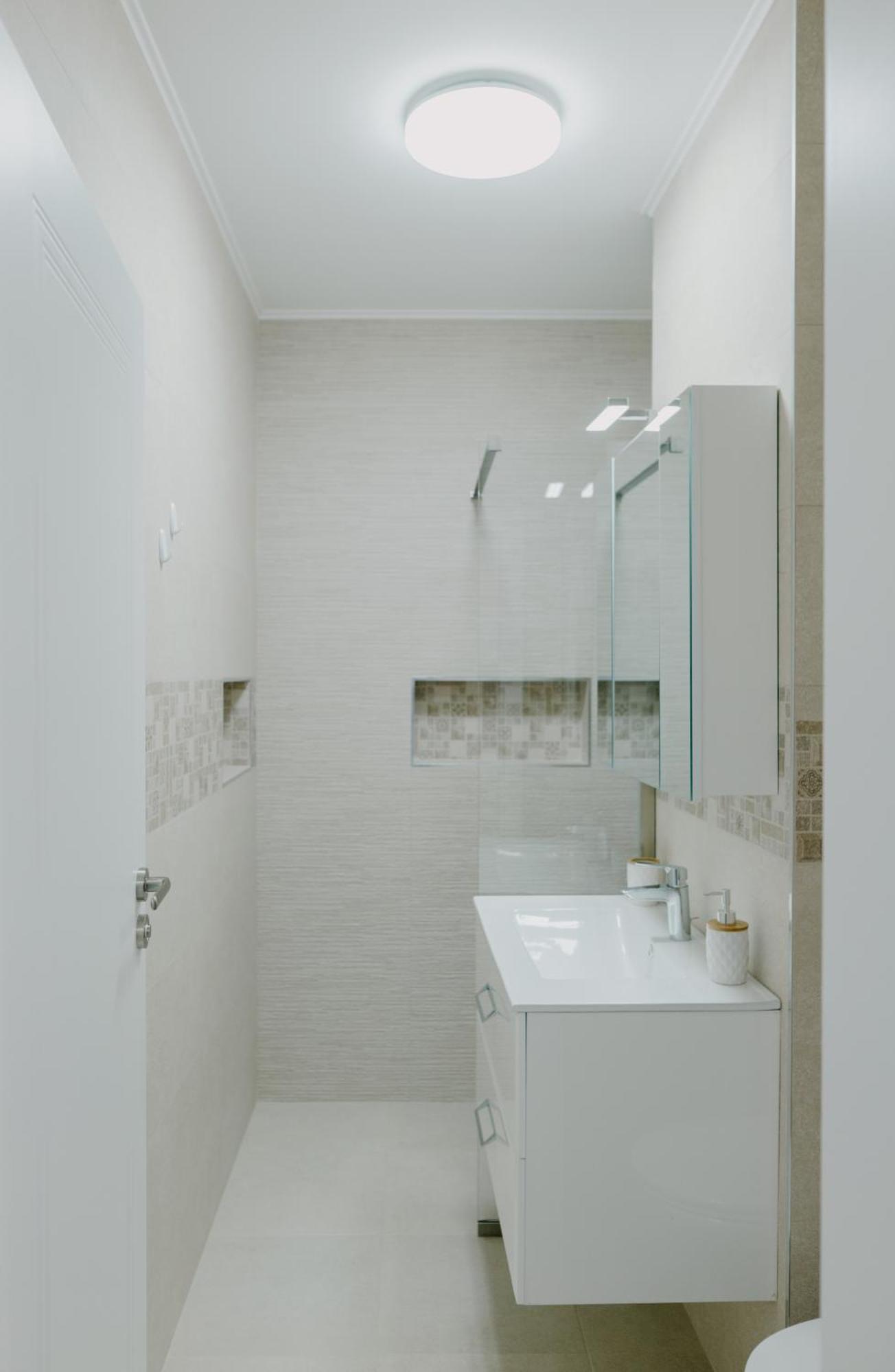 Royal Blue Property Орадеа Екстериор снимка